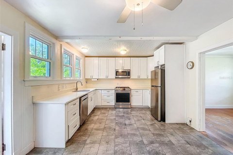 House in Dunedin, Florida 2 bedrooms, 99.59 sq.m. № 1919139 - photo 6