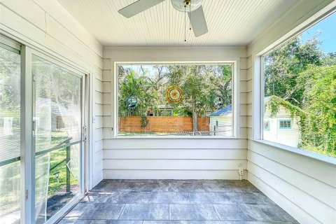 House in Dunedin, Florida 2 bedrooms, 99.59 sq.m. № 1919139 - photo 29