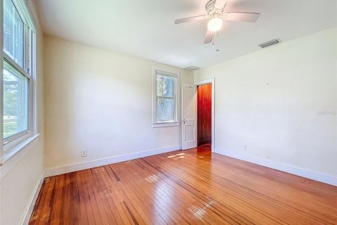 House in Dunedin, Florida 2 bedrooms, 99.59 sq.m. № 1919139 - photo 17