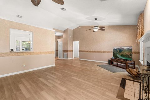 House in Sanford, Florida 3 bedrooms, 142.23 sq.m. № 1640181 - photo 4