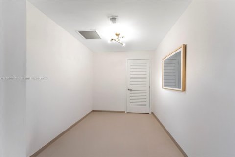 Купить кондоминиум в Майами, Флорида 2 спальни, 129.41м2, № 1893223 - фото 18