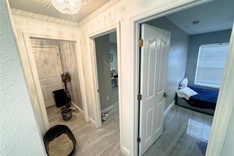 House in Orlando, Florida 4 bedrooms, 182.09 sq.m. № 1770088 - photo 8
