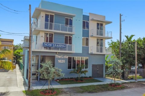 Apartment in Miami, Florida 1 bedroom, 38.09 sq.m. № 2043085 - photo 12