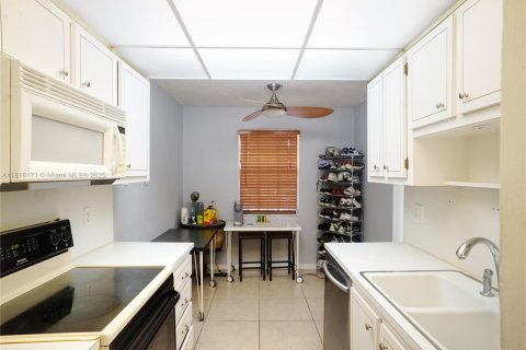Condominio en venta en Fort Lauderdale, Florida, 2 dormitorios, 98.1 m2 № 1775224 - foto 7