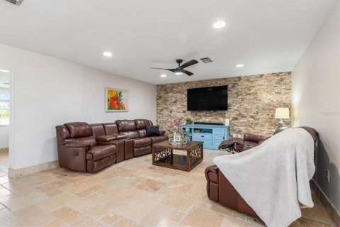 House in Rotonda, Florida 3 bedrooms, 206.06 sq.m. № 1803796 - photo 24