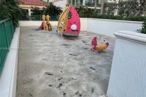 Condominio en venta en Aventura, Florida, 1 dormitorio, 83.61 m2 № 1981672 - foto 13