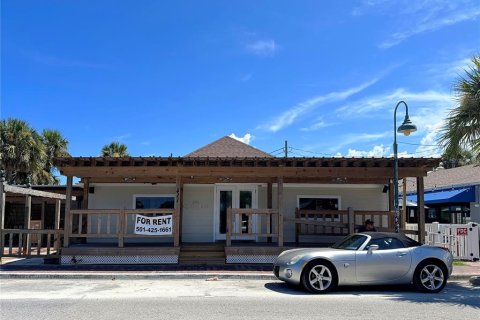 Propiedad comercial en venta en New Smyrna Beach, Florida, 696.77 m2 № 1883310 - foto 2