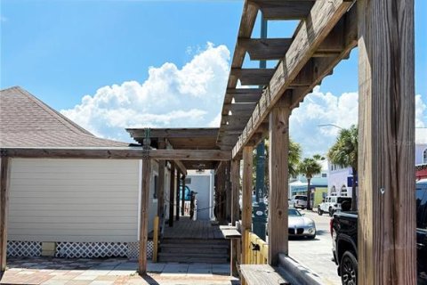 Propiedad comercial en venta en New Smyrna Beach, Florida, 696.77 m2 № 1883310 - foto 25