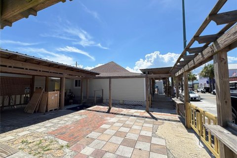 Propiedad comercial en venta en New Smyrna Beach, Florida, 696.77 m2 № 1883310 - foto 24