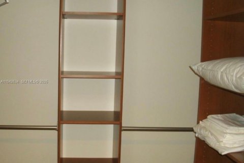 Copropriété à vendre à Hallandale Beach, Floride: 2 chambres, 161 m2 № 2000771 - photo 16