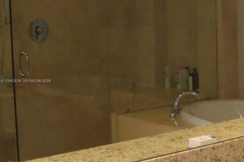 Copropriété à vendre à Hallandale Beach, Floride: 2 chambres, 161 m2 № 2000771 - photo 9