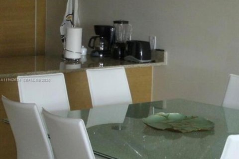 Copropriété à vendre à Hallandale Beach, Floride: 2 chambres, 161 m2 № 2000771 - photo 10