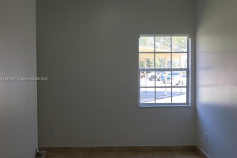 Copropriété à vendre à Hialeah, Floride: 2 chambres, 88.91 m2 № 1969128 - photo 8