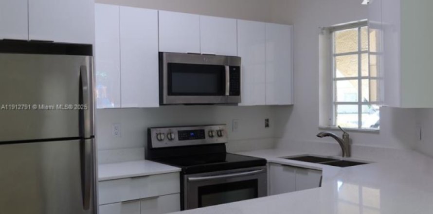 Condo à Hialeah, Floride, 2 chambres № 1969128