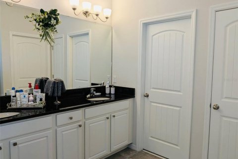 Villa ou maison à louer à Kissimmee, Floride: 5 chambres, 276.57 m2 № 1724865 - photo 12