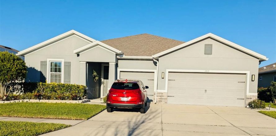 Casa en Kissimmee, Florida 5 dormitorios, 276.57 m2 № 1724865