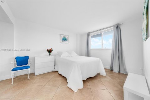 Condominio en venta en Miami Beach, Florida, 1 dormitorio, 61.22 m2 № 1453469 - foto 14