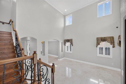 House in Cutler Bay, Florida 5 bedrooms, 236.44 sq.m. № 2388489 - photo 22