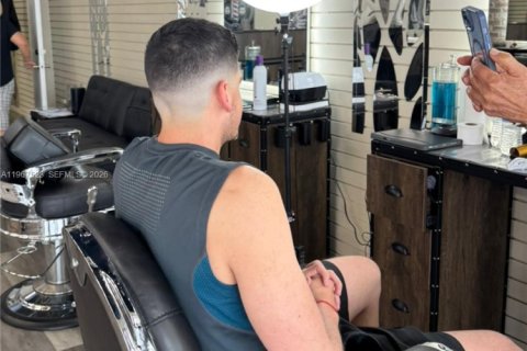 Immobilier commercial à vendre à Aventura, Floride № 2028704 - photo 13