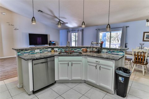 Villa ou maison à vendre à Homosassa, Floride: 5 chambres, 254.09 m2 № 1579245 - photo 13