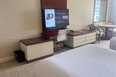 Купить кондоминиум в Санни-Айлс-Бич, Флорида 51.19м2, № 1936734 - фото 14