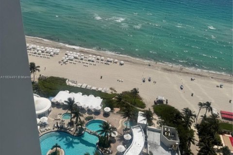 Купить кондоминиум в Санни-Айлс-Бич, Флорида 51.19м2, № 1936734 - фото 7