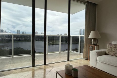 Condo in Aventura, Florida, 2 bedrooms  № 2052932 - photo 3