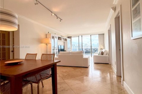 Condo in Aventura, Florida, 2 bedrooms  № 2052932