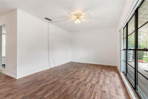 Villa ou maison à vendre à Lutz, Floride: 3 chambres, 153.1 m2 № 1900337 - photo 2