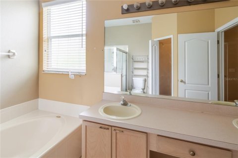 Villa ou maison à louer à Orlando, Floride: 4 chambres, 171.4 m2 № 2414949 - photo 12