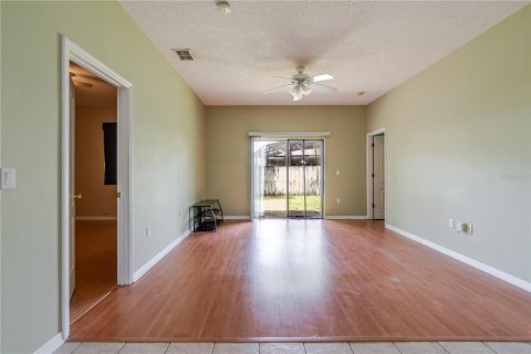 Villa ou maison à louer à Orlando, Floride: 4 chambres, 171.4 m2 № 2414949 - photo 8