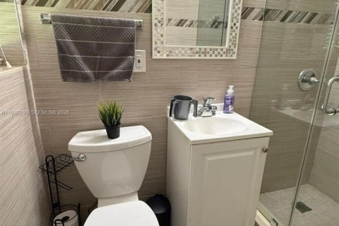 Condo in Miami, Florida, 3 bedrooms  № 1996558 - photo 3