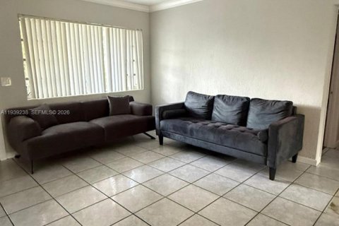 Condo in Miami, Florida, 3 bedrooms  № 1996558 - photo 5
