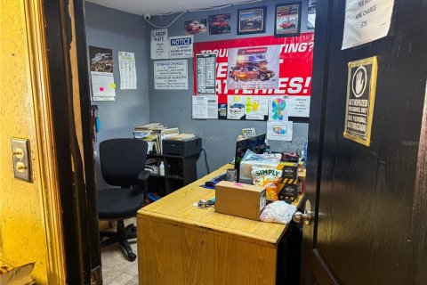 Commercial property in Kissimmee, Florida 218.88 sq.m. № 1888548 - photo 3