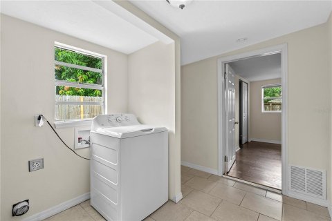 Купить виллу или дом в Сарасота, Флорида 5 комнат, 129.23м2, № 1857770 - фото 15