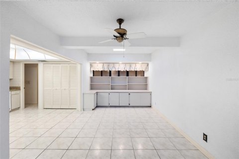 Copropriété à vendre à Tampa, Floride: 2 chambres, 160.72 m2 № 2348025 - photo 11