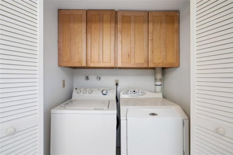 Copropriété à vendre à Tampa, Floride: 2 chambres, 160.72 m2 № 2348025 - photo 29