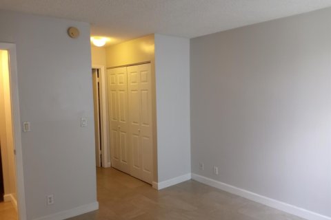 Copropriété à louer à Coconut Creek, Floride: 1 chambre, 57.6 m2 № 2406115 - photo 10