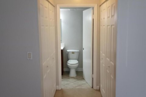 Copropriété à louer à Coconut Creek, Floride: 1 chambre, 57.6 m2 № 2406115 - photo 12
