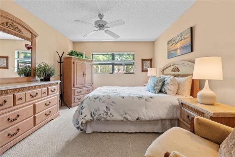 Condo in Sarasota, Florida, 2 bedrooms  № 1725747 - photo 20