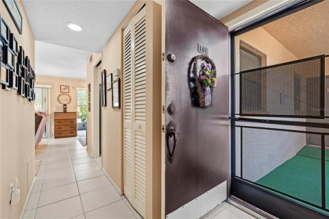 Condo in Sarasota, Florida, 2 bedrooms  № 1725747 - photo 4