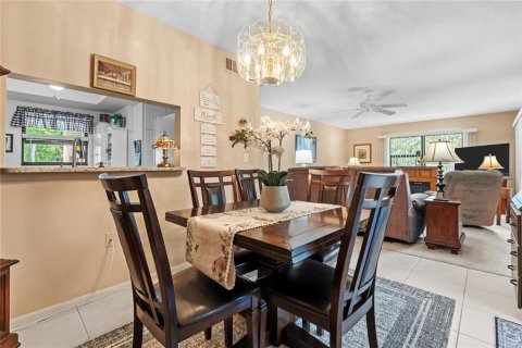 Condo in Sarasota, Florida, 2 bedrooms  № 1725747 - photo 10