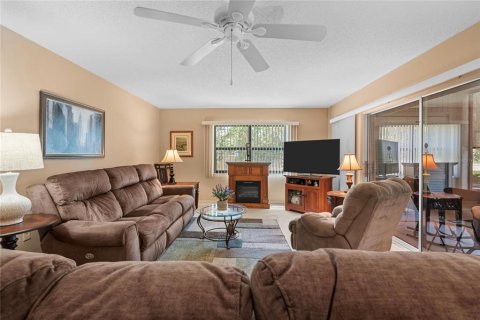 Condo in Sarasota, Florida, 2 bedrooms  № 1725747 - photo 16