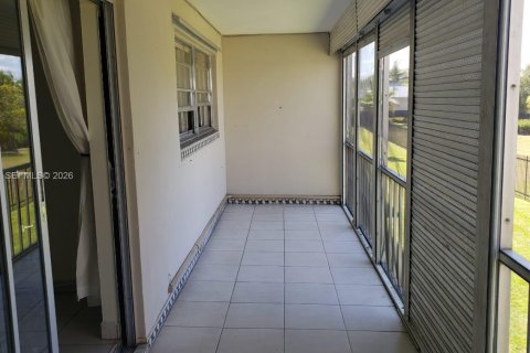 Condo in Hollywood, Florida, 1 bedroom  № 2006860 - photo 9