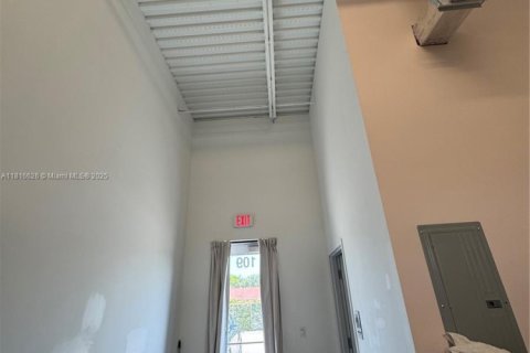 Commercial property in Cooper City, Florida № 1937739 - photo 17
