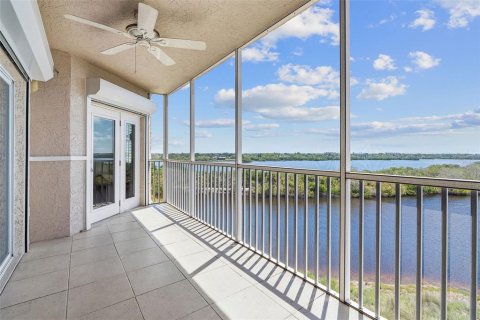 Condo in Saint Petersburg, Florida, 2 bedrooms  № 2094267 - photo 6