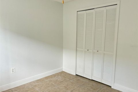 Condo in Orlando, Florida, 3 bedrooms  № 2209913 - photo 22