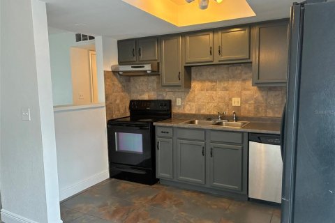 Condo in Orlando, Florida, 3 bedrooms  № 2209913 - photo 6