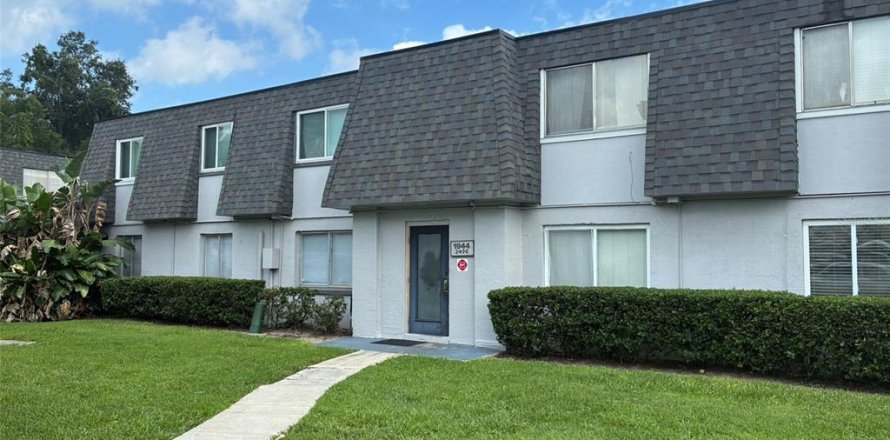 Condo in Orlando, Florida, 3 bedrooms  № 2209913