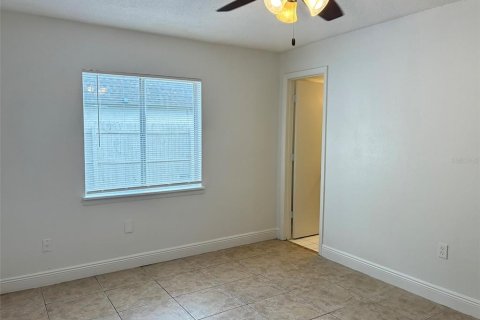 Condo in Orlando, Florida, 3 bedrooms  № 2209913 - photo 14